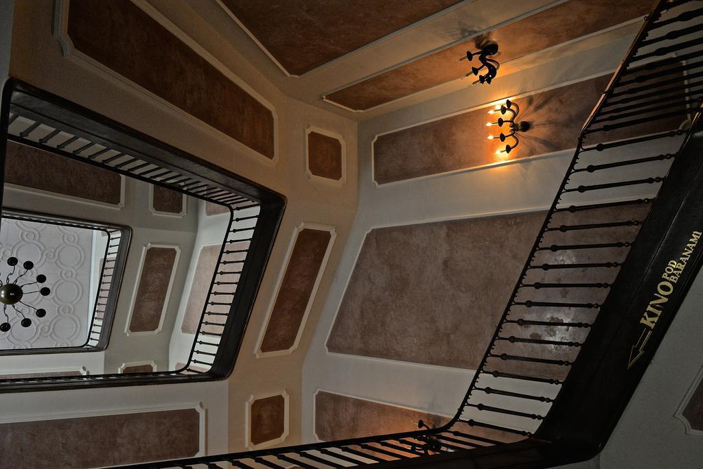 Apartamenty W Palacu Pod Baranami Krakow Exterior photo